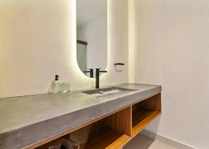 Guest - Elements Hotel 4*