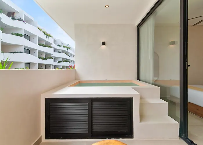 Guest - Elements Hotel Tulum