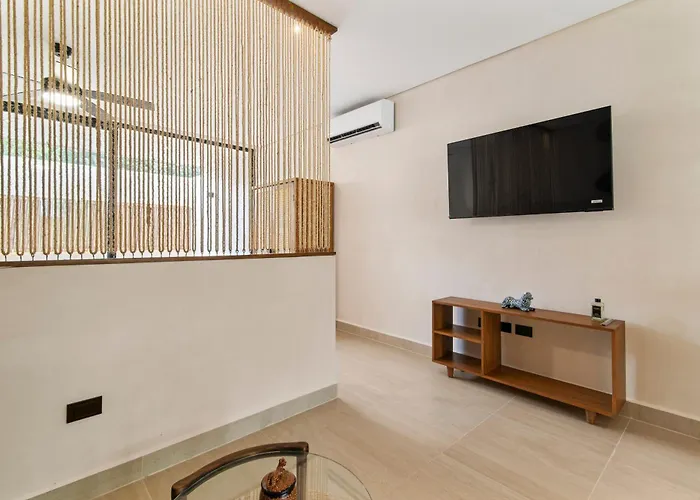 Guest - Elements 4*